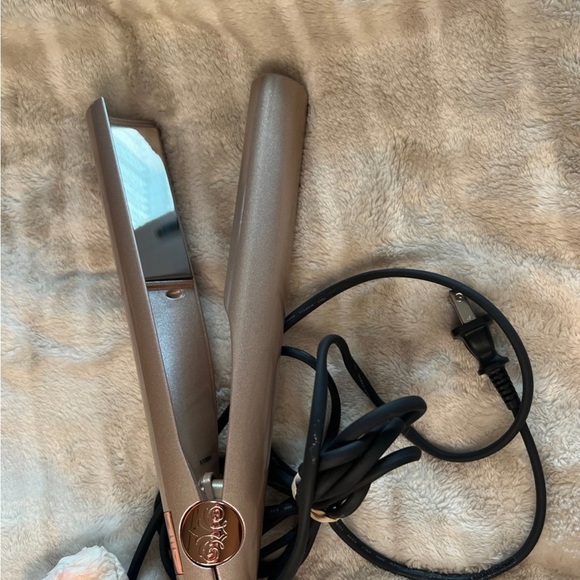 TYME curling/straightener - Picture 3 of 4